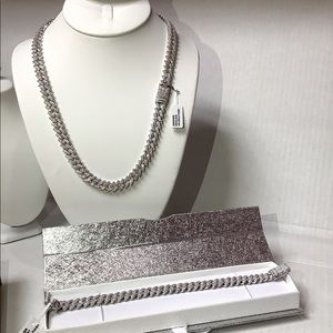 Stainless steel w/gold finish chain&bracelet set